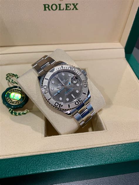 yacht master 40 price.